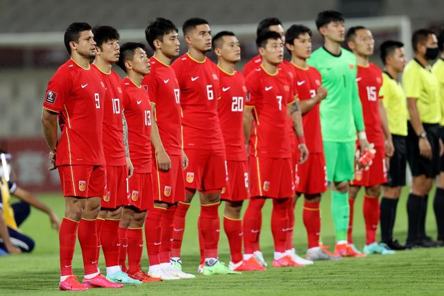 网记：骑士续约米切尔实属无奈之举 后者未证明他是球队头号球星